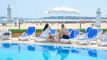 Seasonal outdoor pool