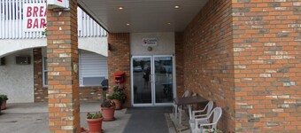 Lazy J Motel
