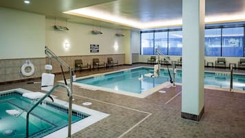 Una piscina techada
