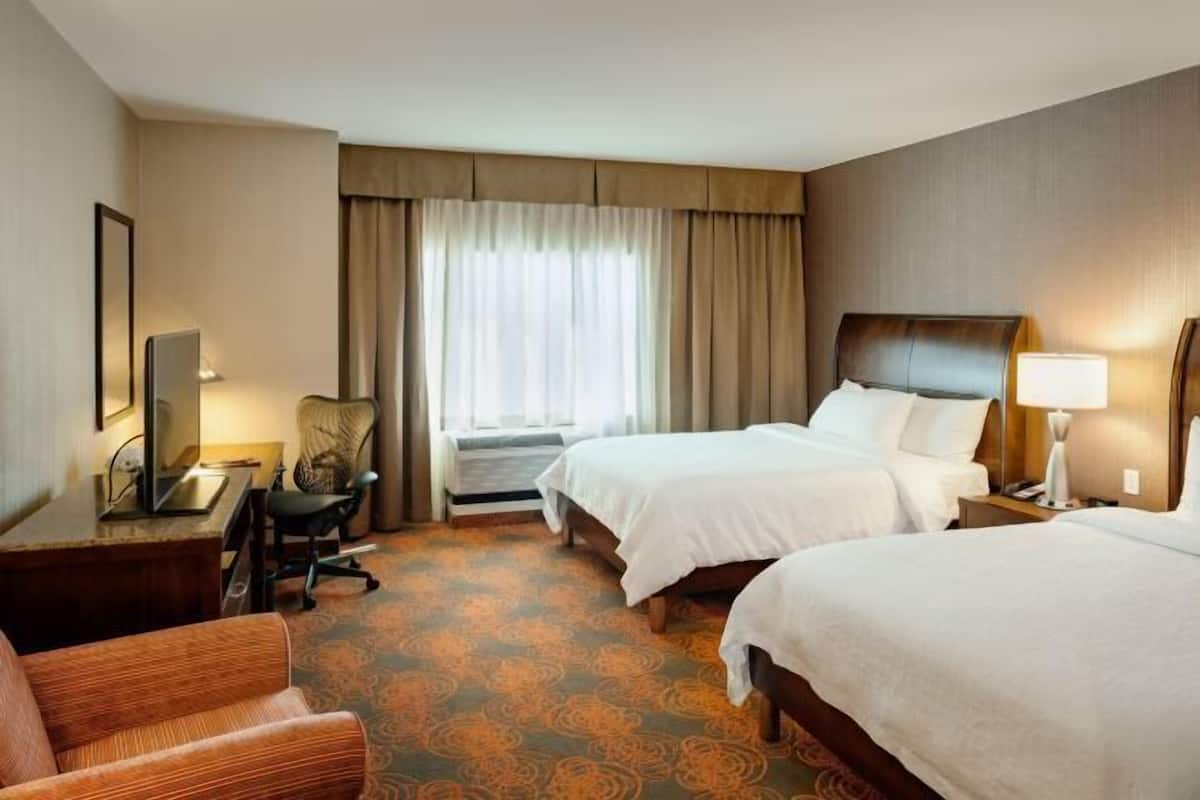 1 bedroom, premium bedding, in-room safe, desk
