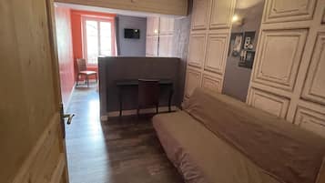 Comfort Quadruple Room, Private Bathroom (Agosta) | 1 bedroom