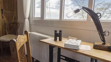Habitación panorámica doble | Ropa de cama de alta calidad, edredones de plumas, caja fuerte
