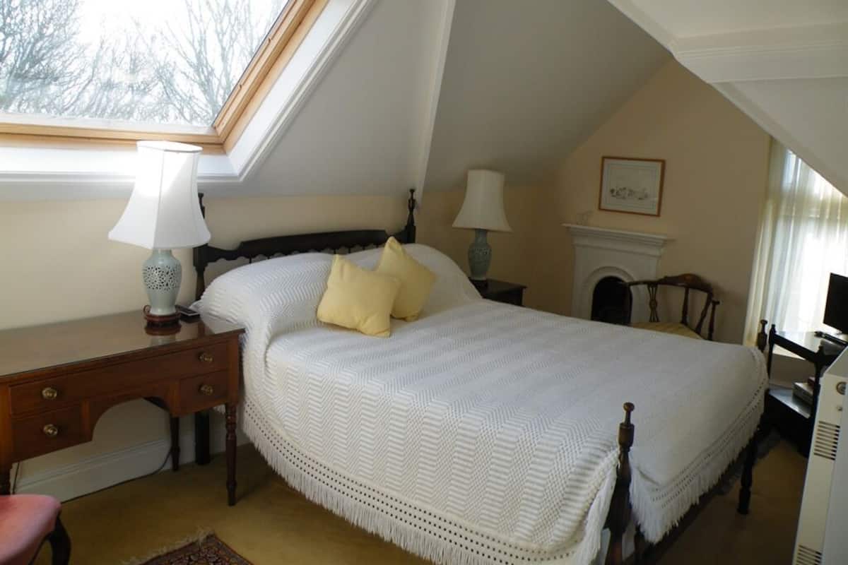 Suite, 1 Bedroom, Private Bathroom