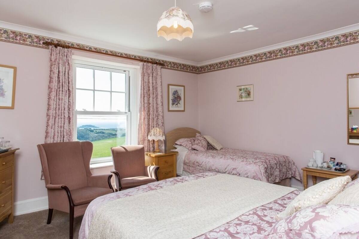 Triple Room, Ensuite (Foxglove)