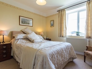 Room - Bucklawren Farm (Looe)