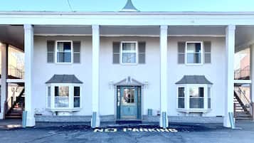 Front of property – evening/night