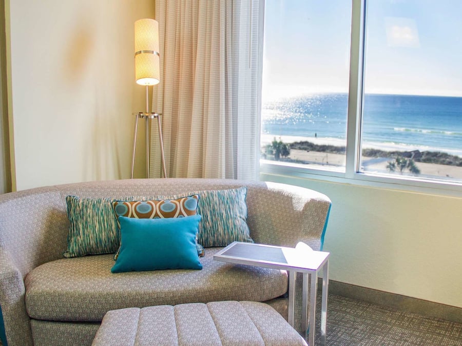 Télévision à écran plat de 36 pouces avec chaßnes thématiques