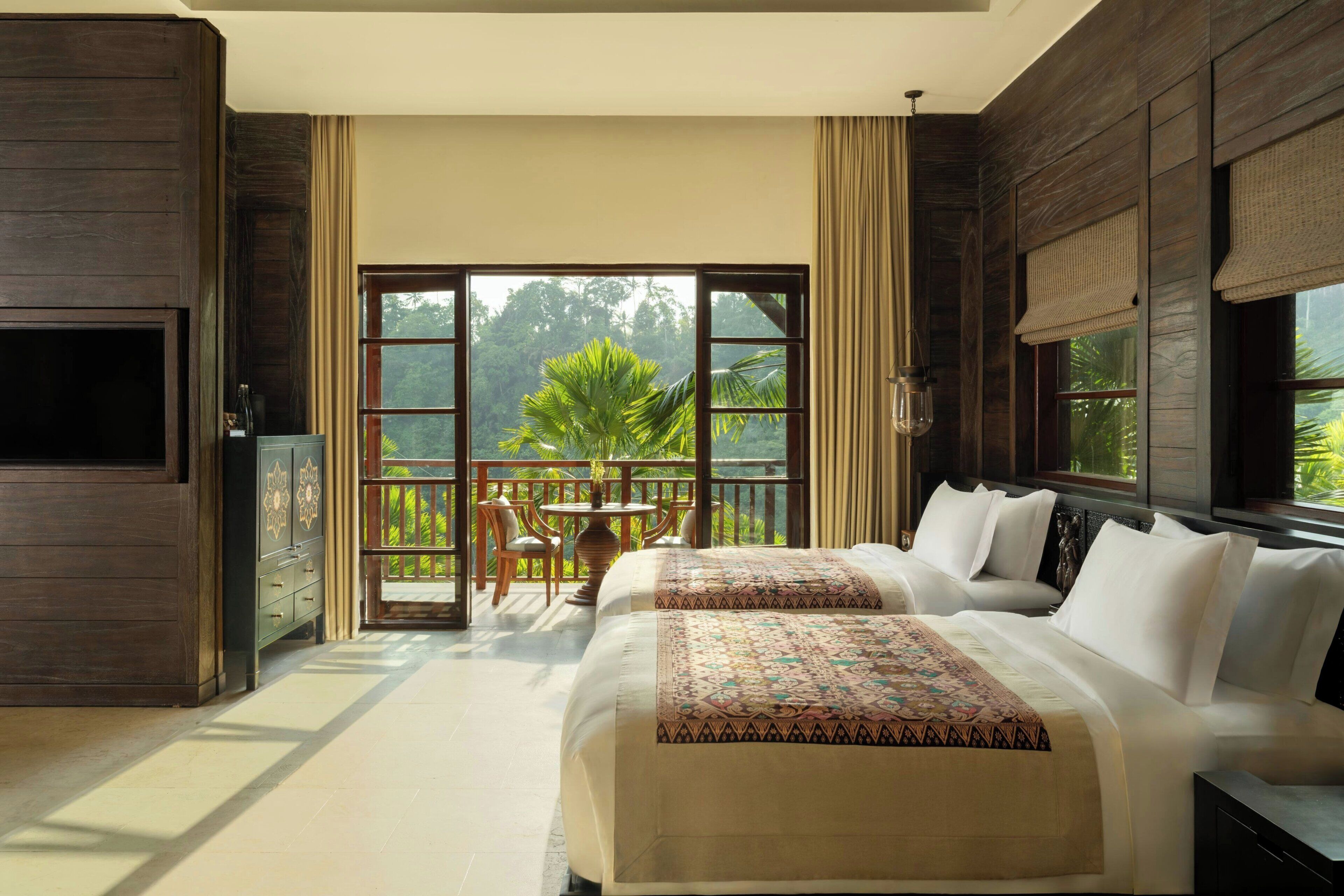 스위트, 퀸사이즈침대 2개, 리조트 전망 (Reserve Suite, 2 Queen Beds) | 이탈리아 프레떼 시트, 고급 침구, 오리/거위털 이불, 필로우탑 침대