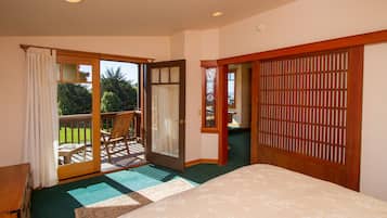 Premium Suite, Hot Tub, Ocean View (Mendocino View East) | 1 bedroom, premium bedding, desk, iron/ironing board