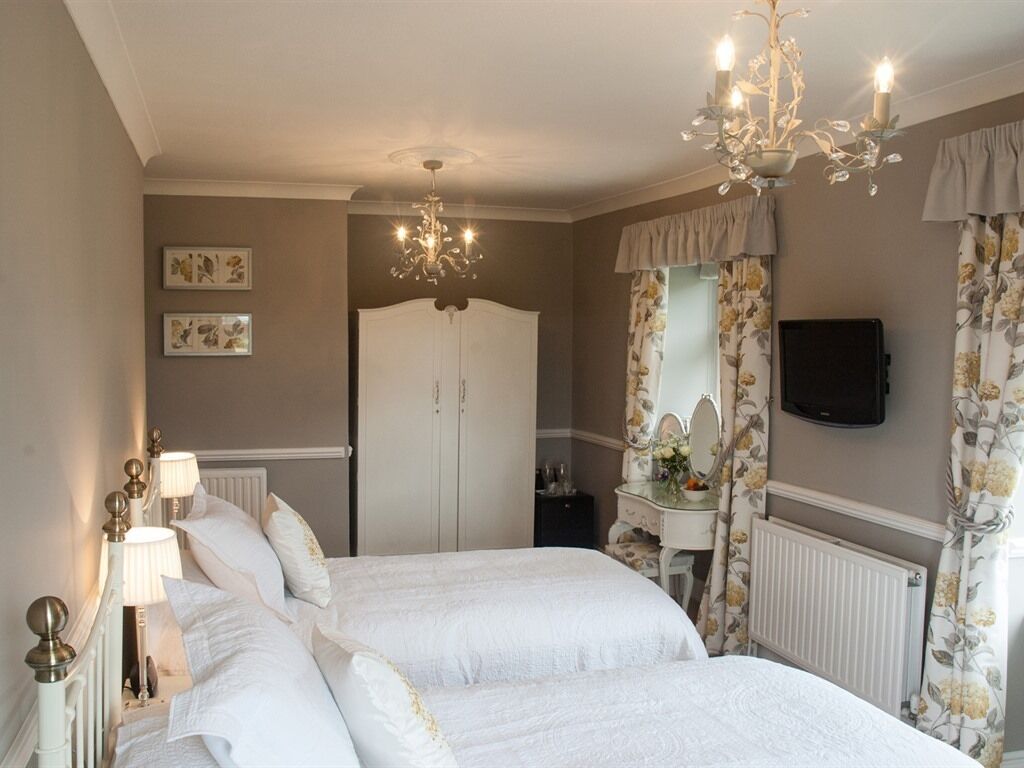 双人房或双床房, 独立浴室 (King size)