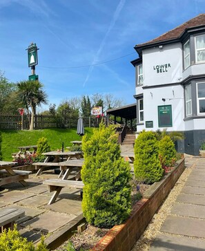 Lobby - The Lower Bell (Aylesford)