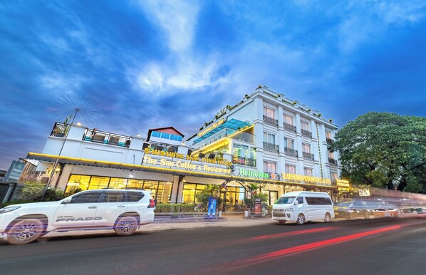 واجهة المنشأة