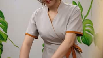 Aromatherapy, Thai massages, body scrubs, facials, 2 treatment rooms