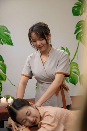 芳療、泰式按摩、身體去角質、臉部療程、2 間療程室、按摩服務