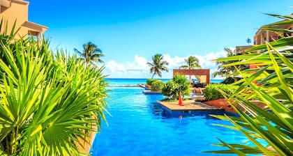 El Faro Oceanfront by Bric