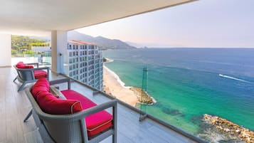 ENCLAVE PRESIDENTIALSTE 1KG- LG WALKOUT TERR | Vista do quarto