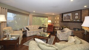 Interior - Desert Oasis Bed & Breakfast (Osoyoos)