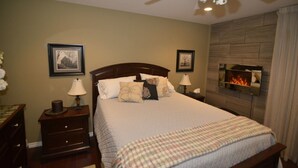 Comfort Room, 1 Queen Bed | Premium bedding, WiFi (free) - Desert Oasis Bed & Breakfast (Osoyoos)