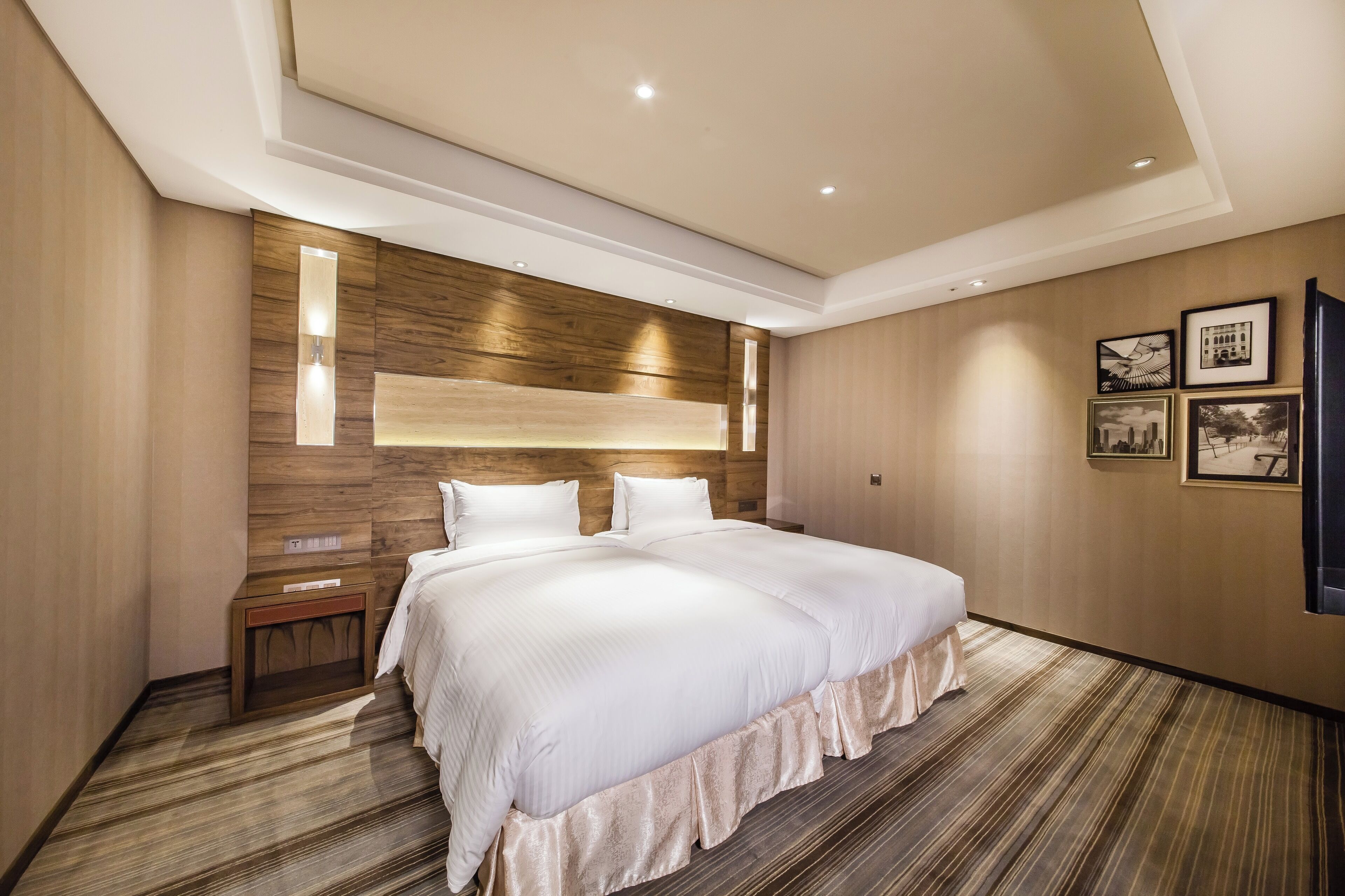 Twin Room, Accessible, No Windows | In-room safe, desk, free WiFi, bed sheets