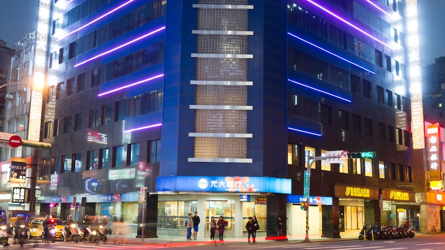 Green World Taipei Station