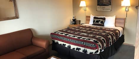 Kamar Standar, 1 Tempat Tidur Queen dengan tempat tidur Sofa, Bebas Asap Rokok | Wi-Fi gratis dan seprai linen