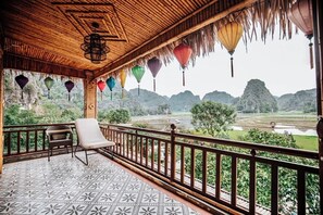 Family Room, 1 Bedroom, Balcony | Balcony - Mua Caves Ecolodge (Hoa Lu)