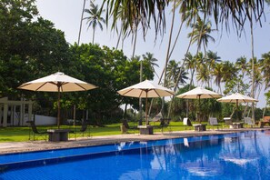 Outdoor pool - Club Villa (Bentota)