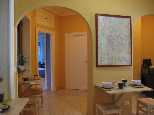 Interior entrance - Arches Inn B&B (Rome)