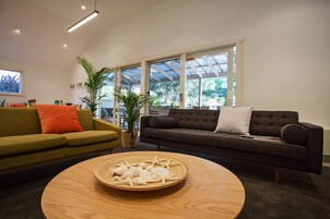 Área de estar no saguão