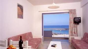 Premium bedding, soundproofing, free cots/infant beds, rollaway beds