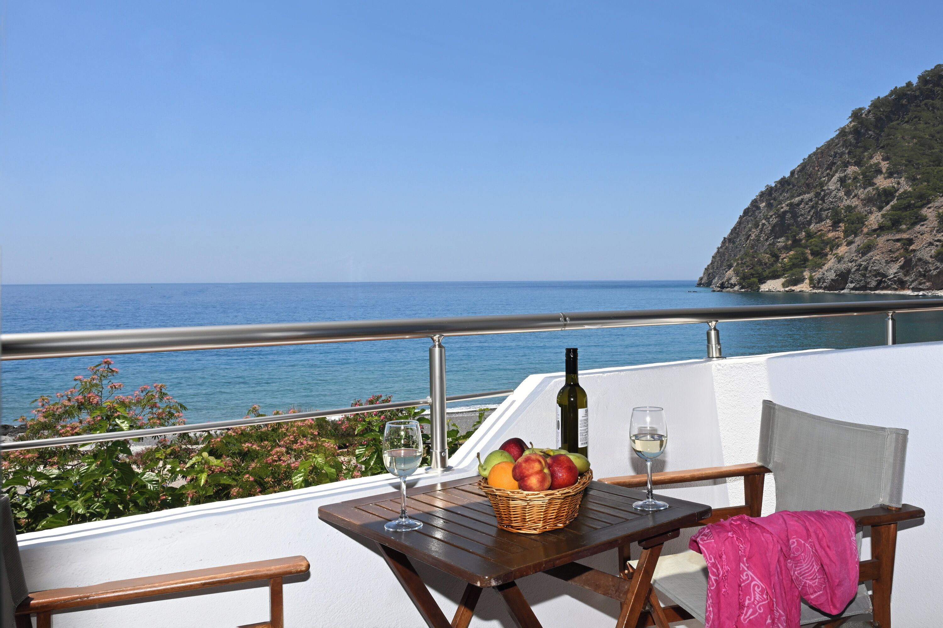 Soundproofing, free cots/infant beds, free WiFi