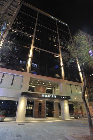 Front of property – evening/night - WESTGATE Hotel (Taipei)