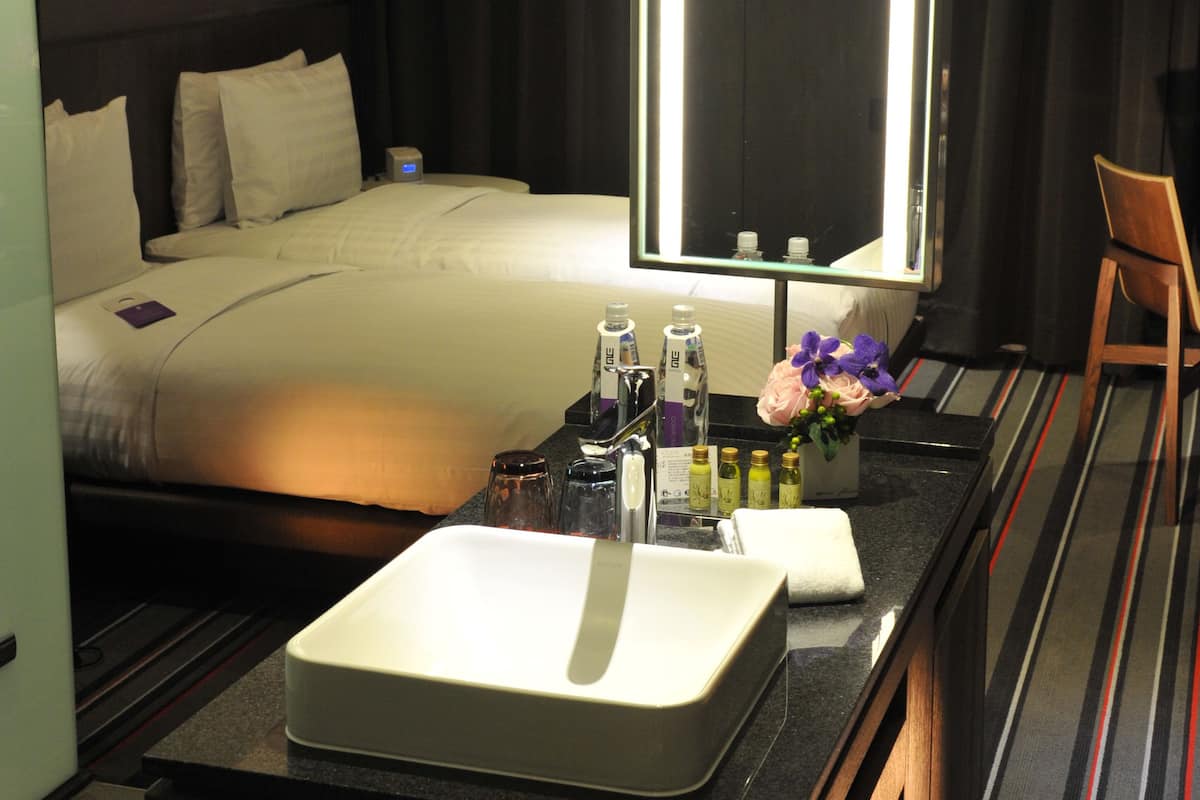 Couette en duvet d'oie, coffres-forts dans les chambres, bureau