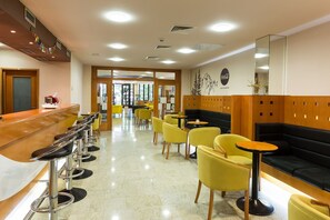 Bar (in der Unterkunft)