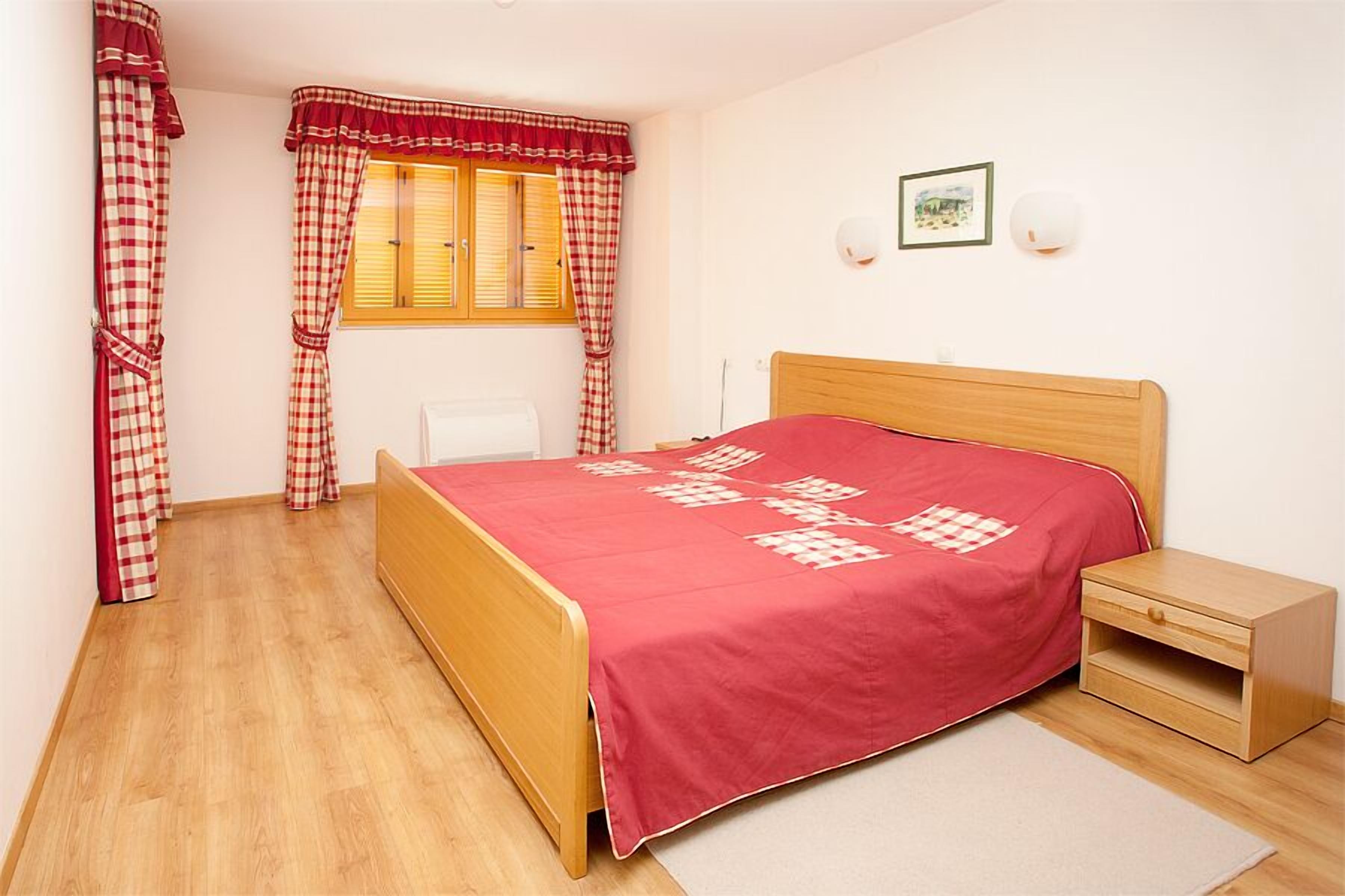 Apartment, 1 Schlafzimmer, Balkon | Zimmersafe, Schreibtisch, laptopgeeigneter Arbeitsplatz, Babybetten