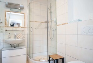 Comfort Room | Bathroom - Hotel Restaurant Amadeus (Bad Hindelang)