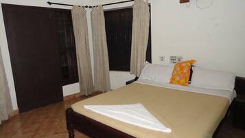 Rollaway beds, free WiFi