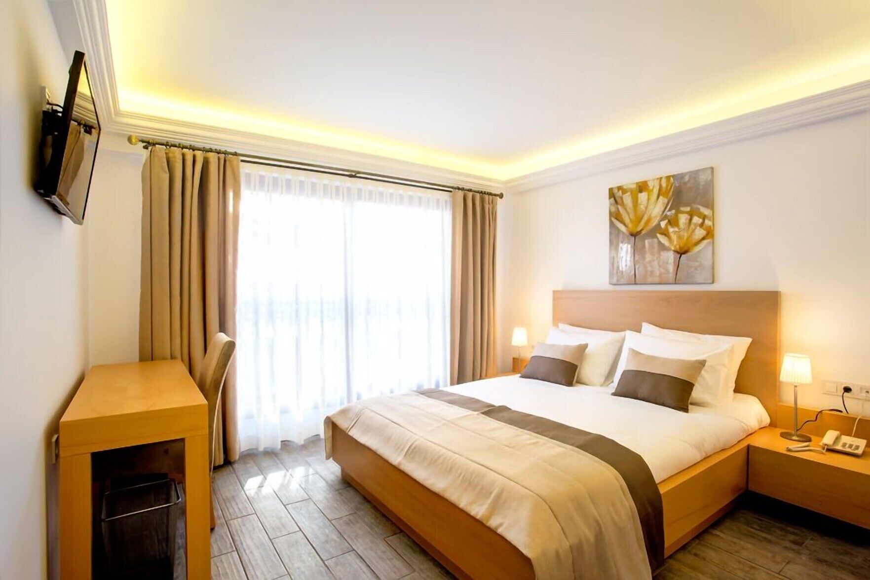 Free minibar items, in-room safe, desk, soundproofing