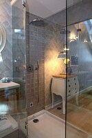 Quarto casal | Comodidades do quarto
