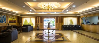 Golf View Hotel & Suites