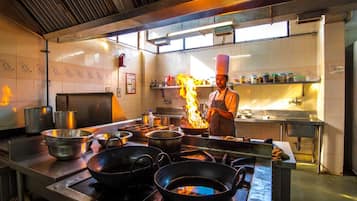 2 restaurants, Indian cuisine