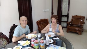 Breakfast area
