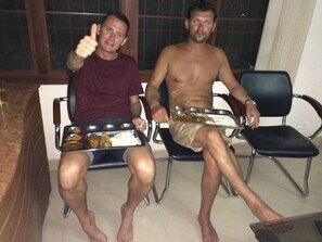 Deluxe Double Room, 1 Bedroom, Non Smoking, Bay View | Family dining - Elim Homestay (Kochi)