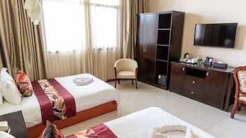 Standard Twin Room | In-room safe, desk, blackout curtains, free WiFi