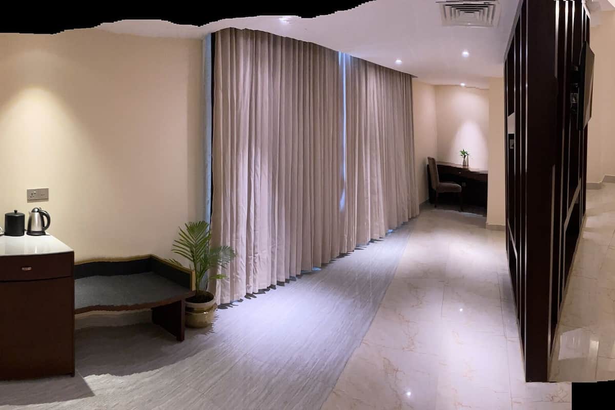 1 chambre, minibar, décoration personnalisée, ameublement personnalisé