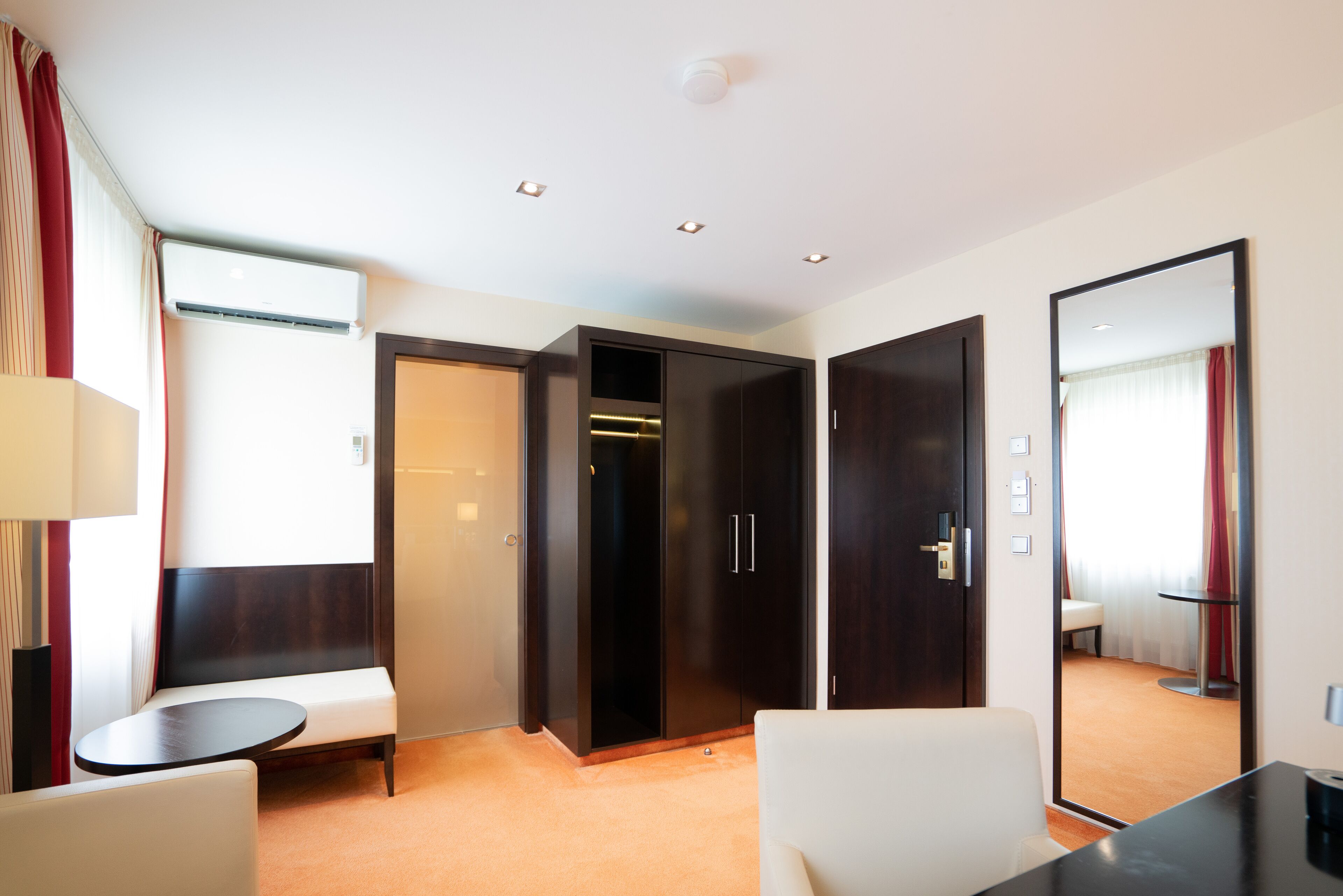 comfort double room | 1 bedroom, hypo-allergenic bedding, in-room safe, desk