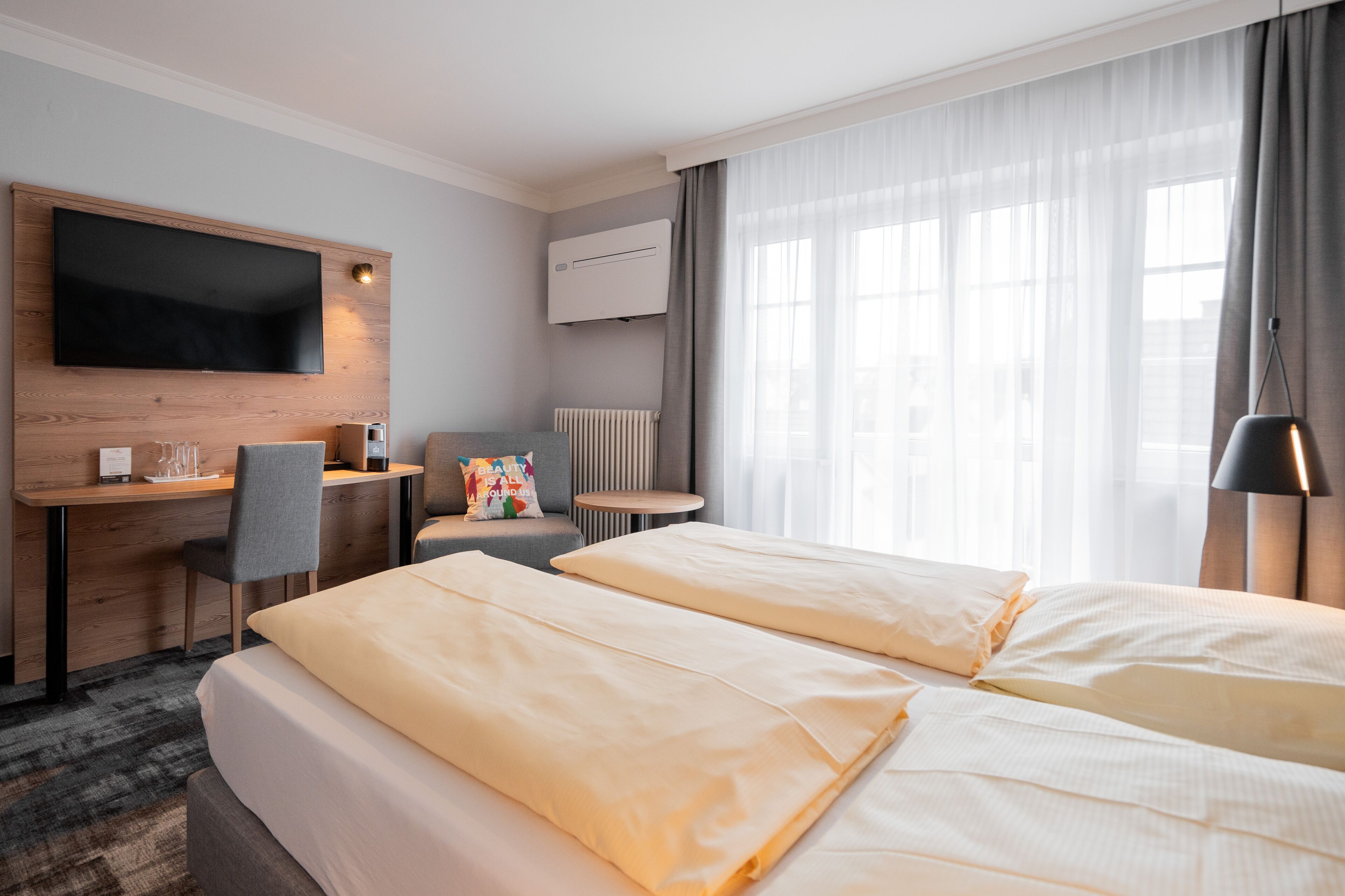 superior double room | 1 bedroom, hypo-allergenic bedding, in-room safe, desk