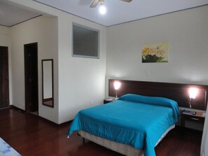 Standard Double Room | Minibar, free WiFi