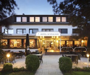 Fassade der Unterkunft – Abend/Nacht