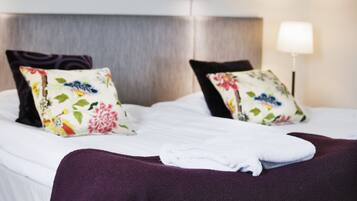 Dubbelrum | 1 sovrum, skrivbord, mörkläggningsgardiner och strykjärn/strykbräda